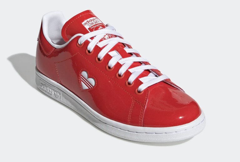 stan smith trainers white red heart