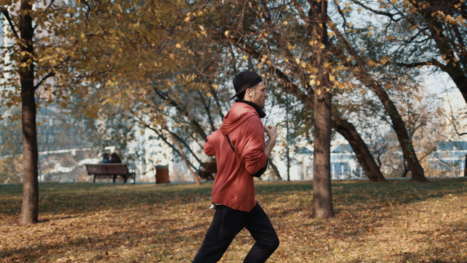 How to tell if you're running too slow | Runner's World Australia and ...